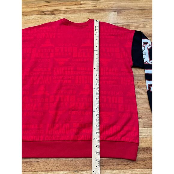 NBA Men's Sweatshirt Pullover Embroidered Chicago Bulls Basketball Team XL Red - Picture 4 of 7